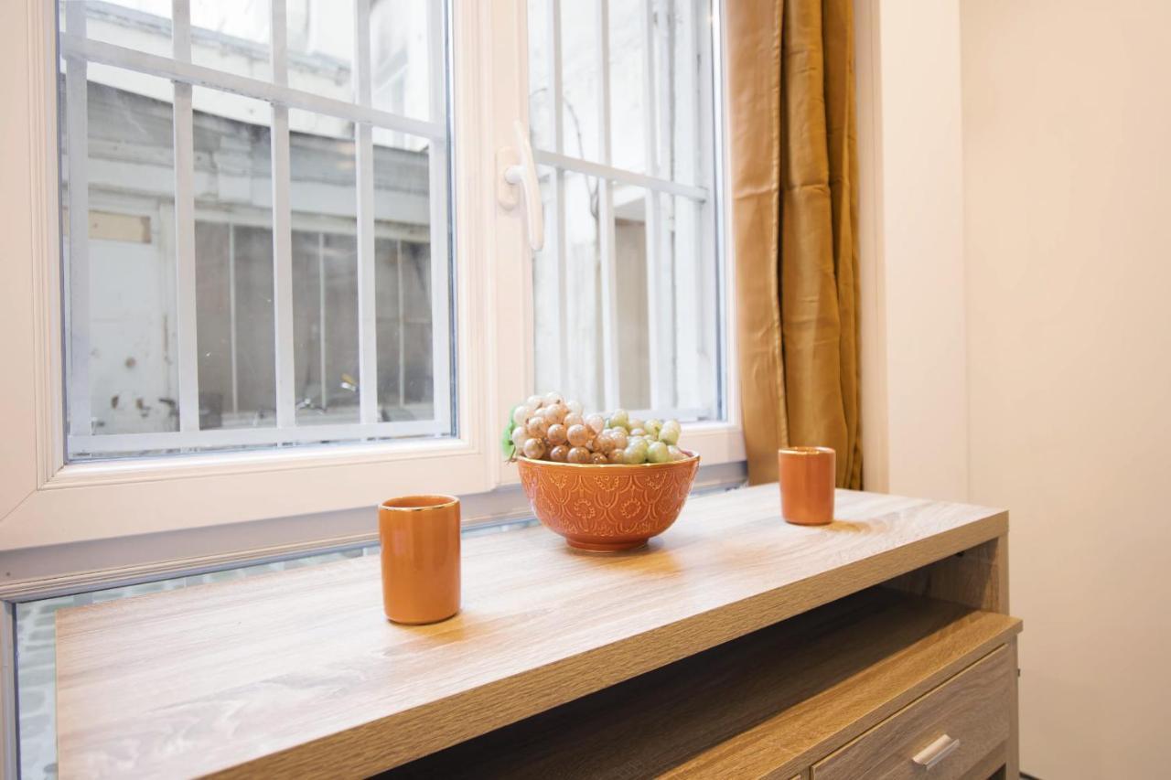 Guestready - Studio With Jacuzzi In The 10 Th Apartment Paris Exterior photo